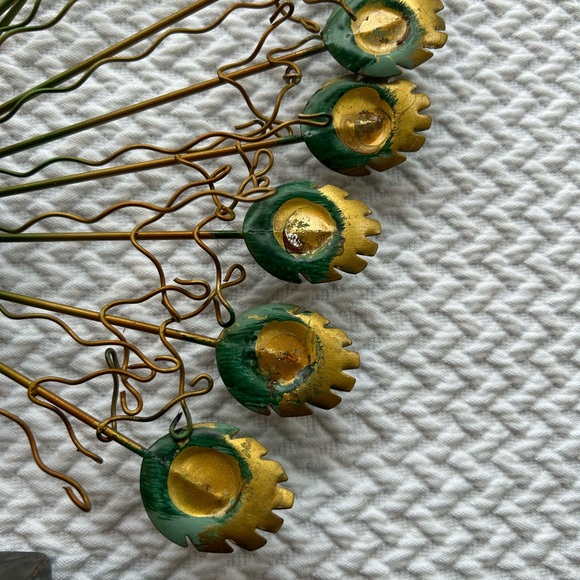 Wire Metal Peacock jewelry hang necklaces earrings 12.5” across x 14”tall sturdy - Picture 10 of 12